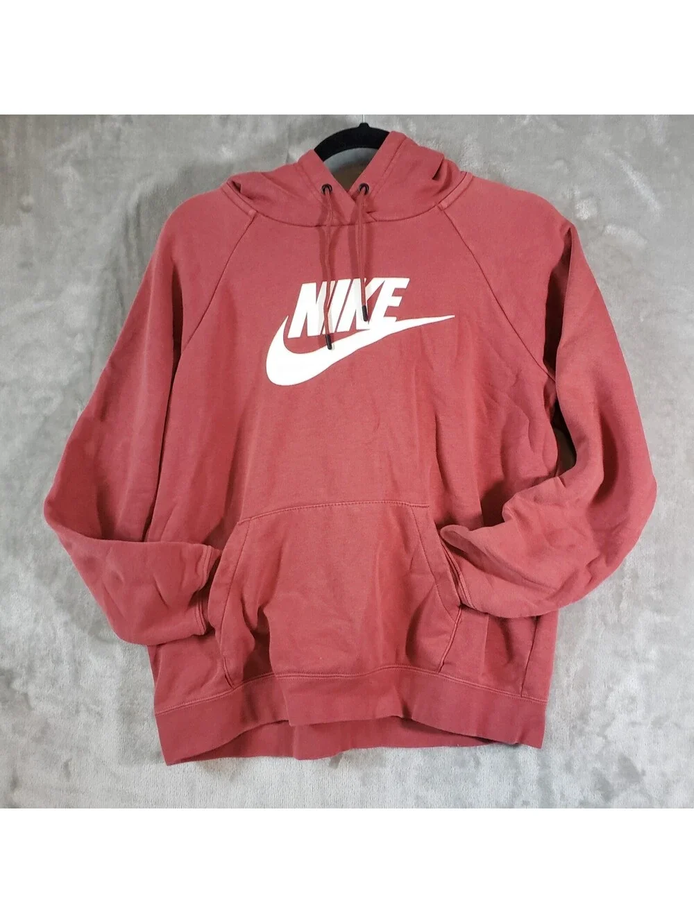 Nike Men's Fleece Pullover Hoodie Size M Logo Pockets BV4126-661